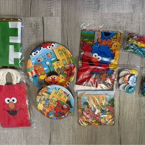 Sesame Street Party Set - Red, Blue, Yellow